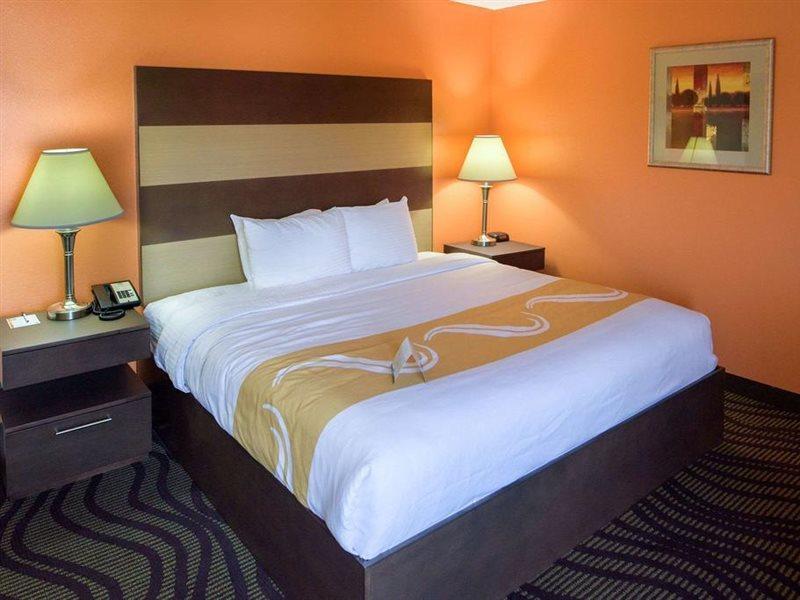 Quality Suites Memphis/ Wolfchase Galleria Eksteriør bilde