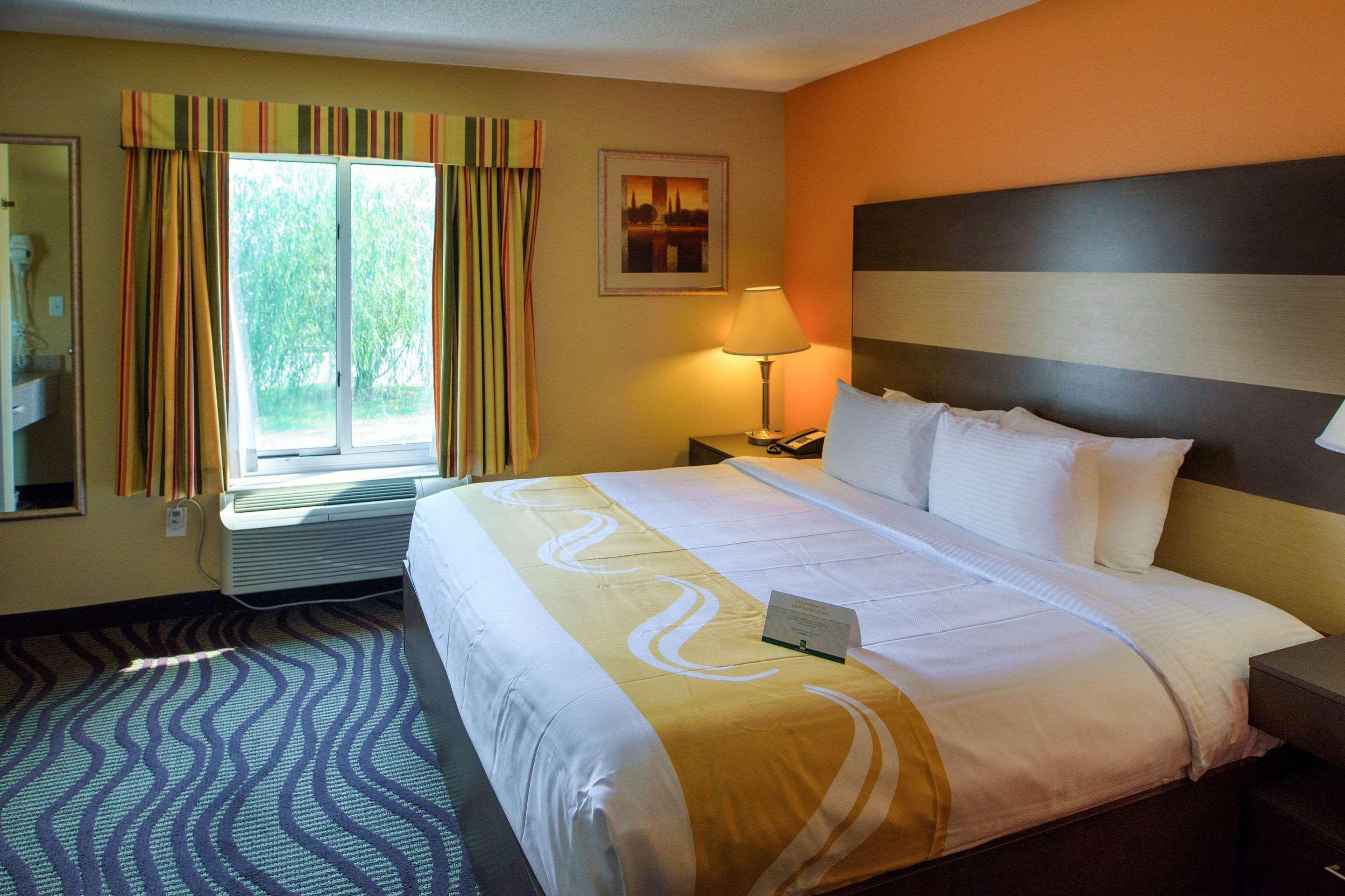 Quality Suites Memphis/ Wolfchase Galleria Eksteriør bilde