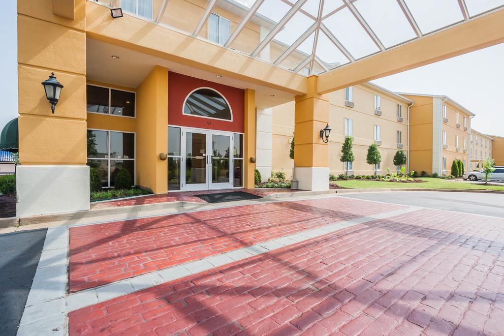 Quality Suites Memphis/ Wolfchase Galleria Eksteriør bilde