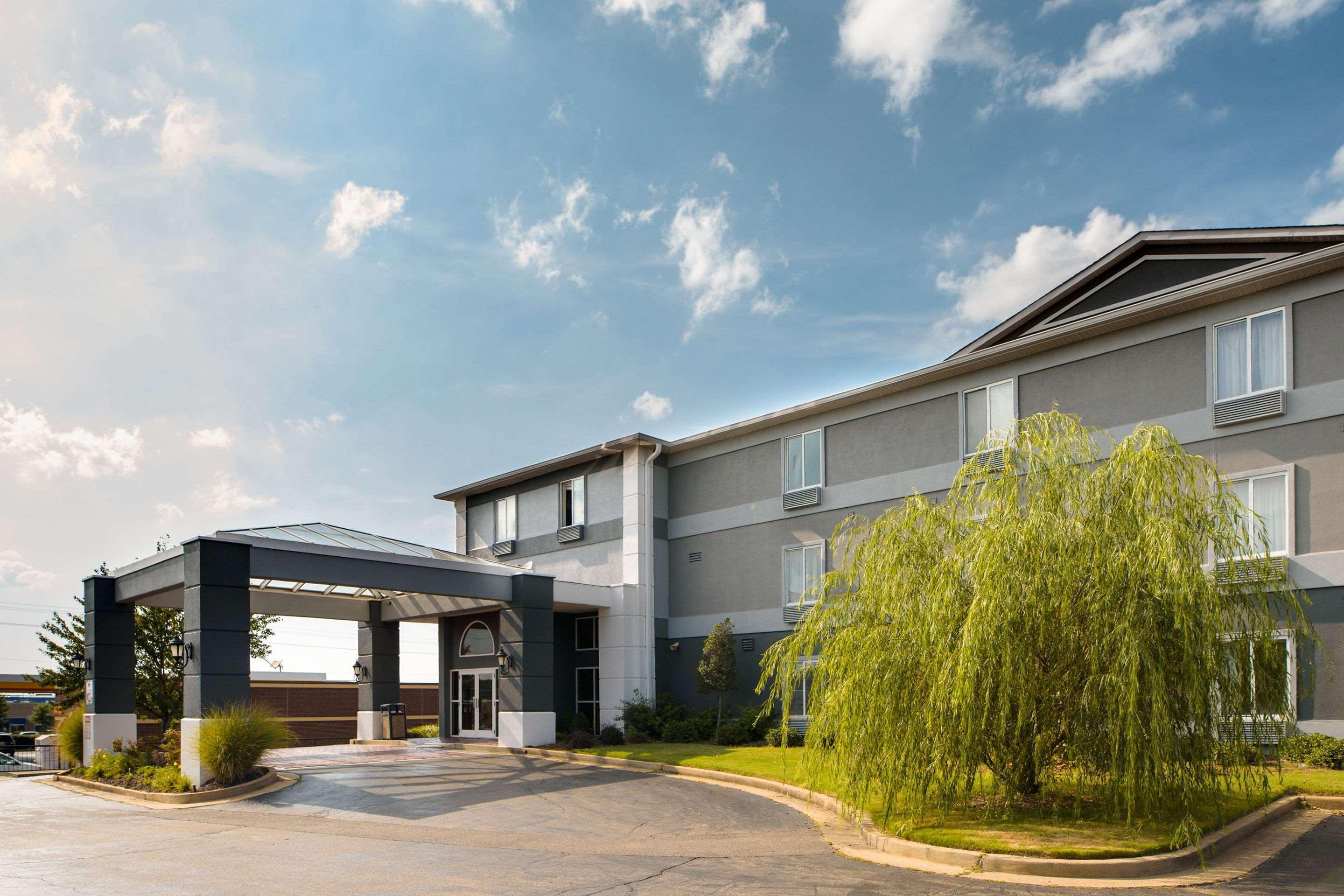 Quality Suites Memphis/ Wolfchase Galleria Eksteriør bilde