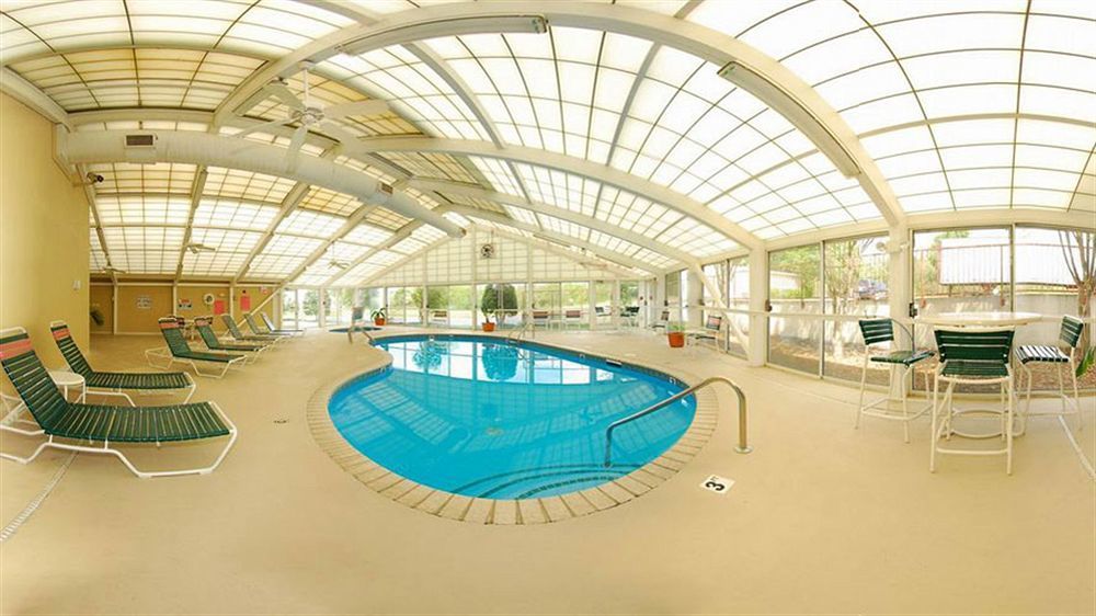 Quality Suites Memphis/ Wolfchase Galleria Eksteriør bilde